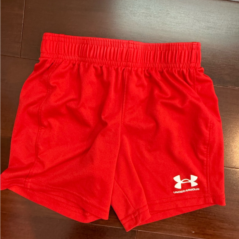 Under armour boys shorts 5t